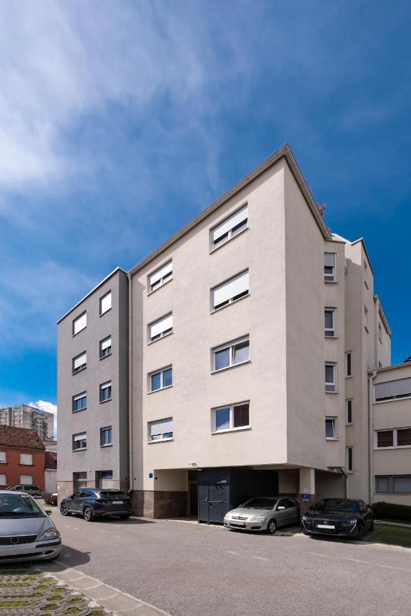 Apartment Zagreb, 0-24, Self Service Check-In, Free Parking Dış mekan fotoğraf