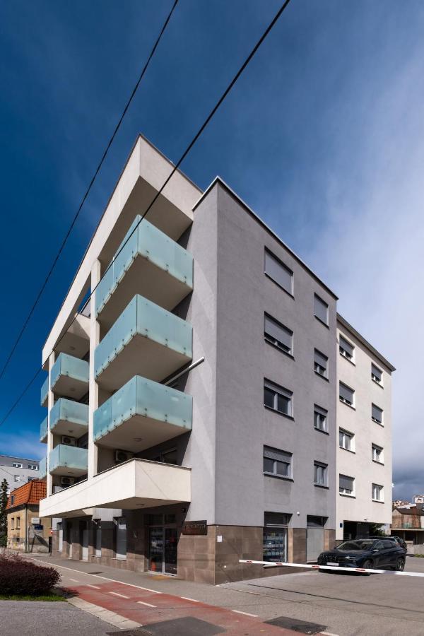 Apartment Zagreb, 0-24, Self Service Check-In, Free Parking Dış mekan fotoğraf